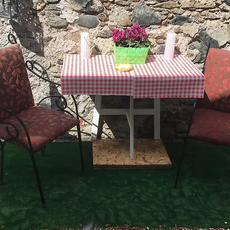 Semesterbostad La Tavernetta Dongo